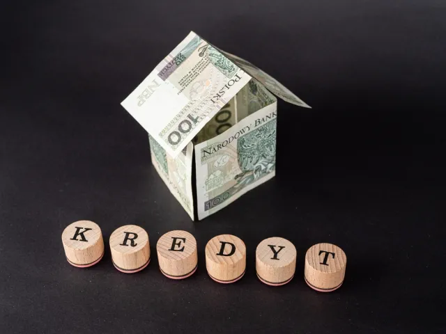 Załamanie popytu na kredyty mieszkaniowe. PKO BP: Przez wzrost stóp procentowych