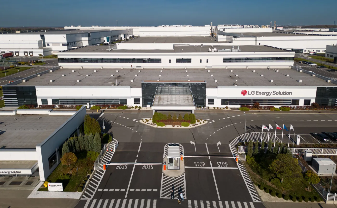 gigafabryka-baterii-lg-energy-solution-wroclaw-37742028.jpg