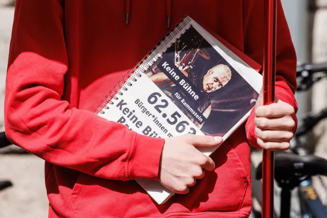 Atak na siedzibę grupy Rammstein. "Żadnej sceny dla sprawców"