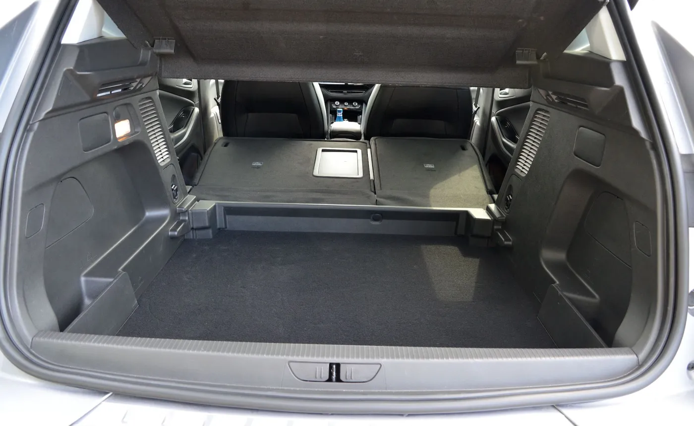 opel-grandland-business-elegance-15d-at8-130km-37881224.jpg