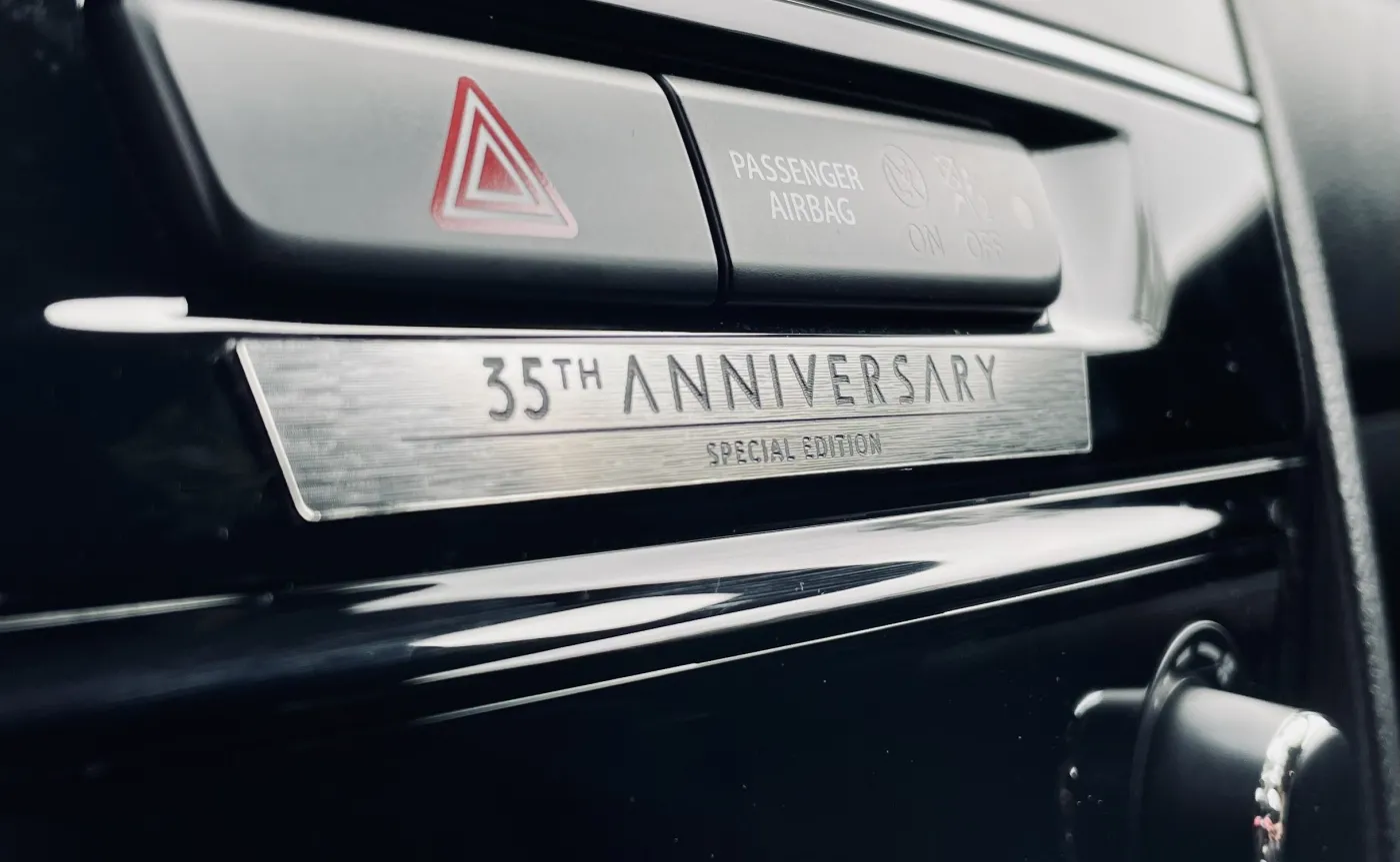 suzuki-vitara-35th-anniversary-special-edition-37929988.jpg