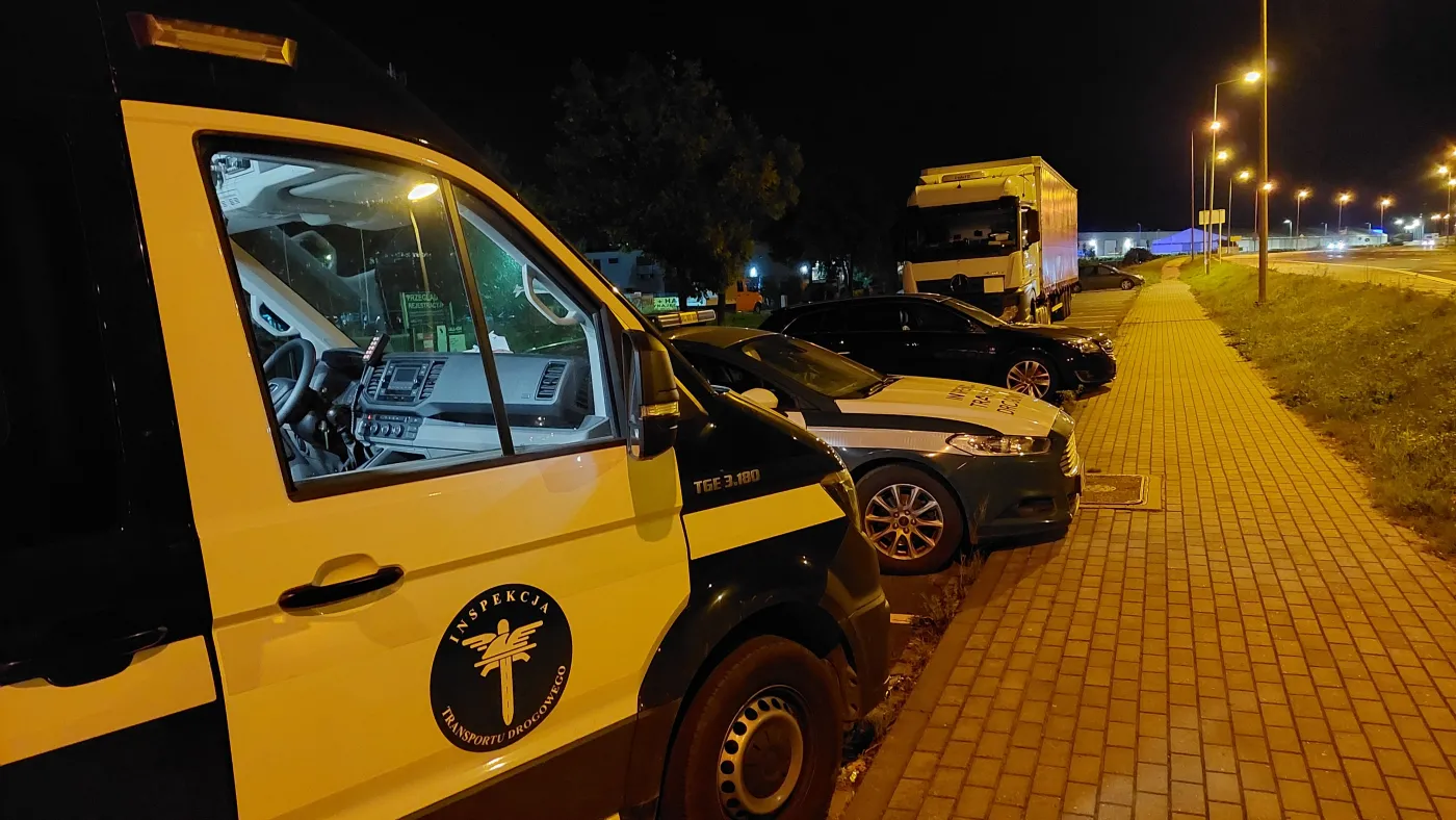 nocne-kontrole-inspekcji-transportu-drogowego-37948962.jpeg