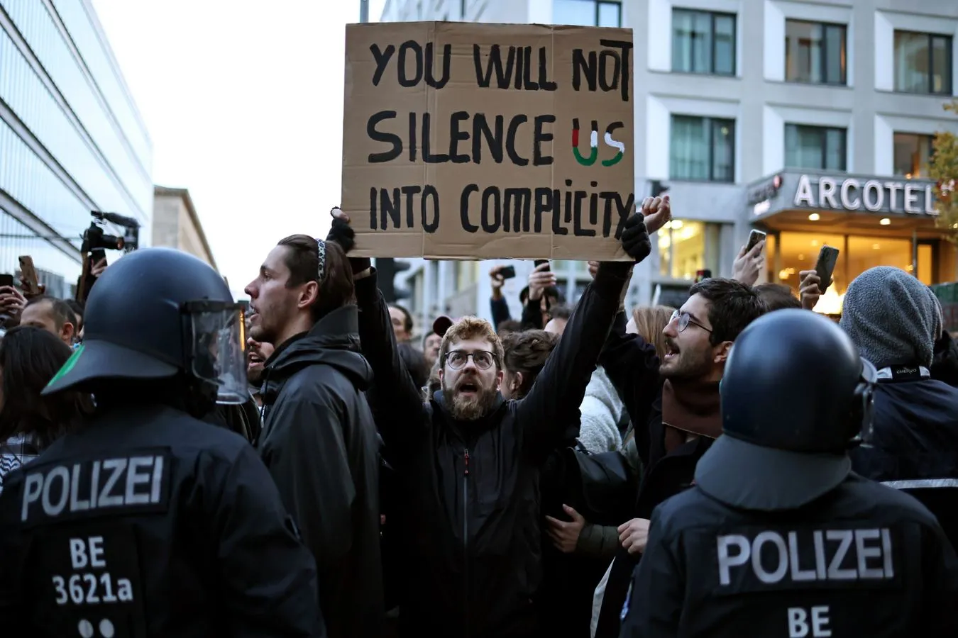 Wiec solidarności z Palestyńczykami w Berlinie