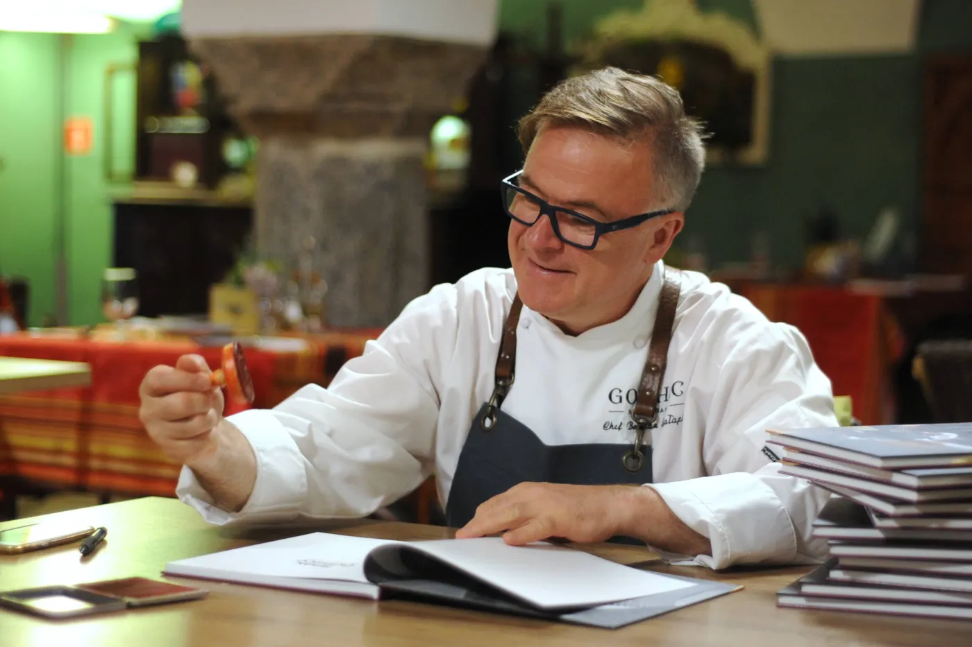 Szczupak, kisiel na zbożach i... Jakie potrawy zniknęły z wigilijnego stołu? [ROZMOWA]