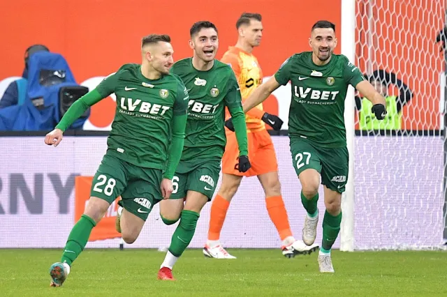 Śląsk wygrał i do lutego pozostanie liderem PKO BP Ekstraklasy [WIDEO]