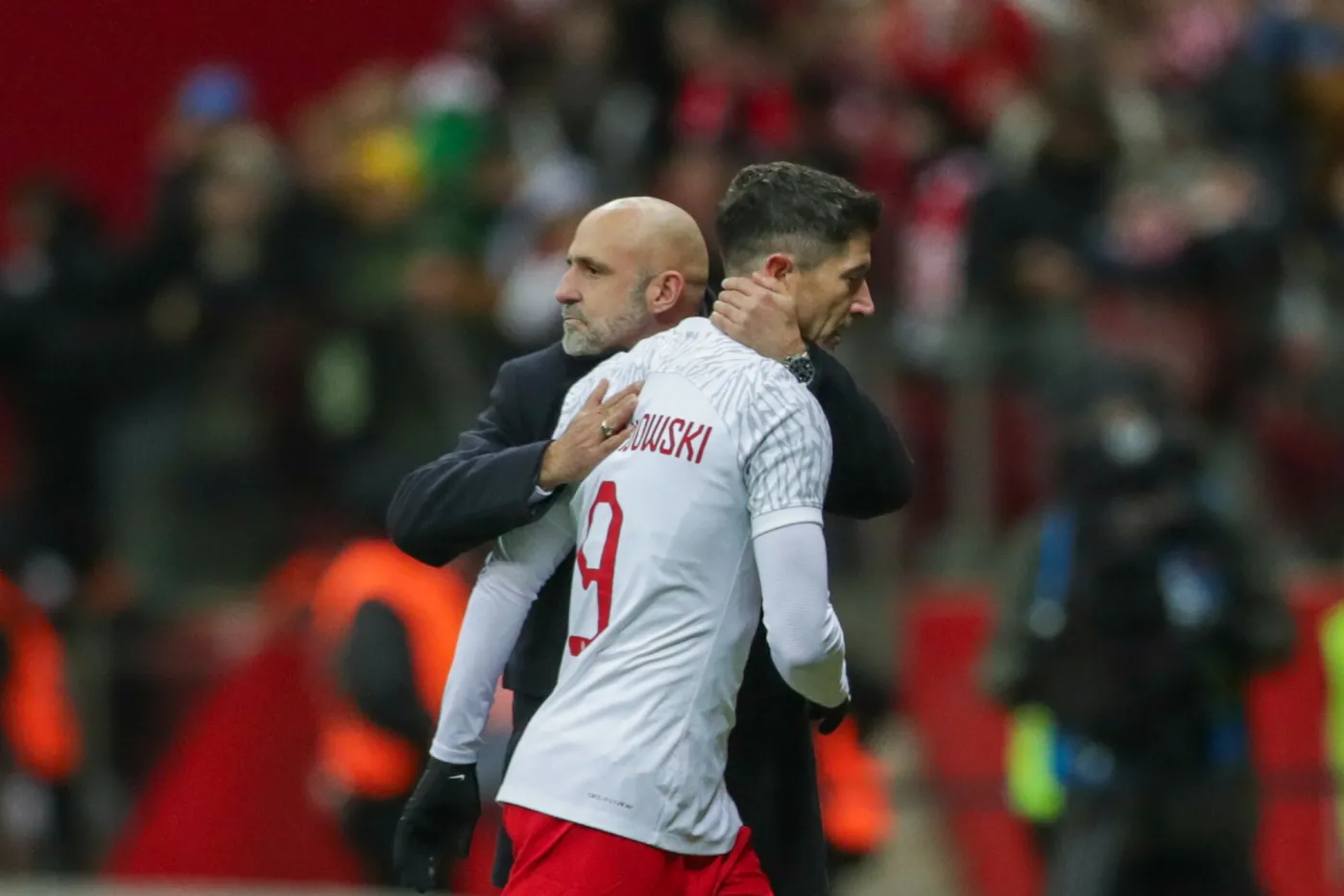 Probierz broni Lewandowskiego. "Najgorsze u nas jest to... "