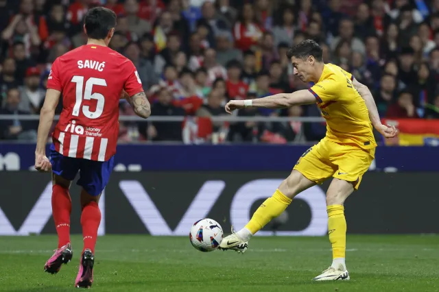 Robert Lewandowski z dwoma asystami i golem w meczu z Atletico Madryt [WIDEO]
