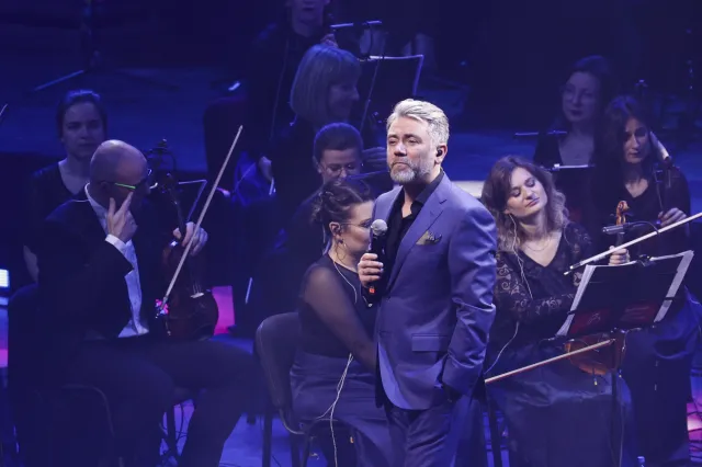 Kuba Badach, mąż Aleksandry Kwaśniewskiej, ma dostać pracę w TVP. Wyciekły szczegóły