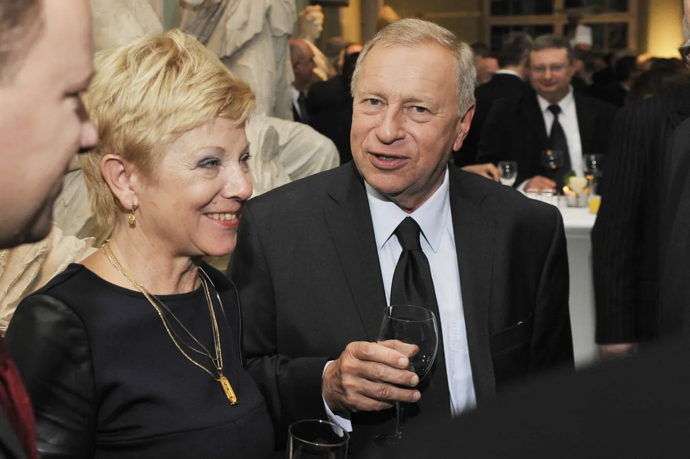 Żona Jerzego Stuhra w "Halo tu Polsat". "Wypierał chorobę. Trudno było mu pomóc"