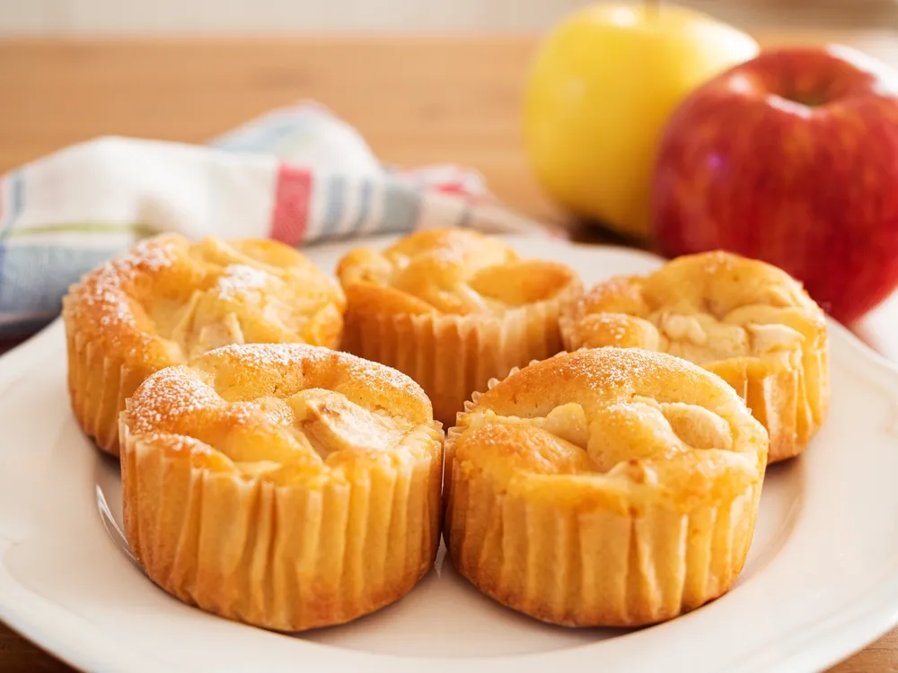 Jabłka w szlafrokach to idealny, jesienny deser 