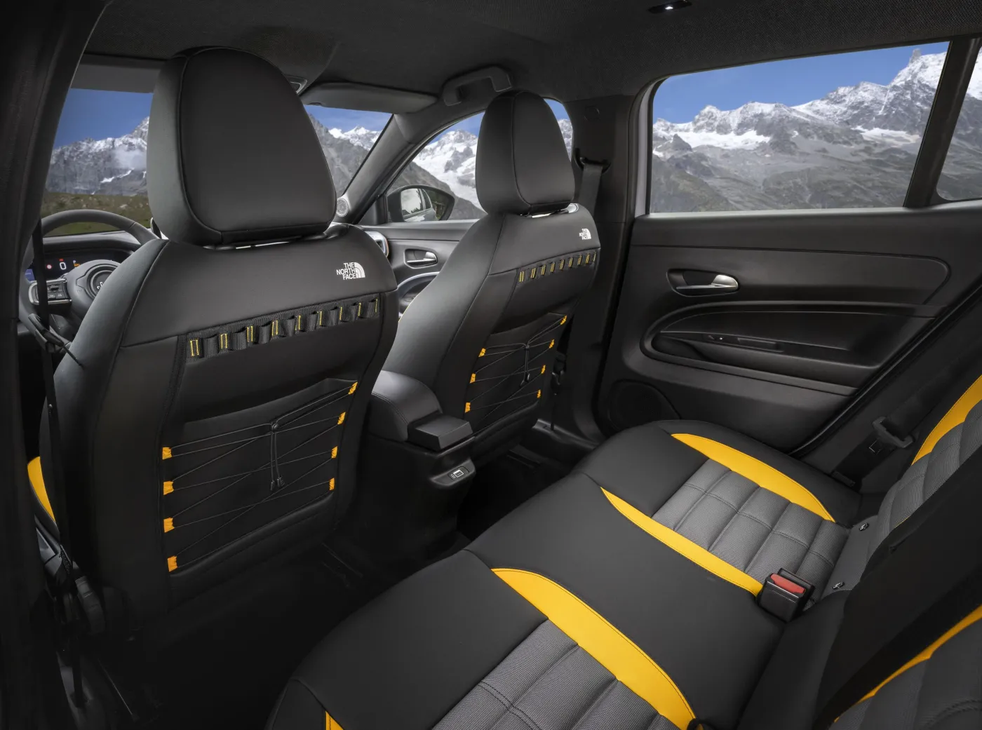 nowy-jeep-avenger-4xe-the-north-face-edition-38542810.jpg