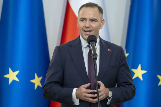 Trump rozmawiał z liderami Europy. Polskę reprezentował Nawrocki. Tusk pominięty