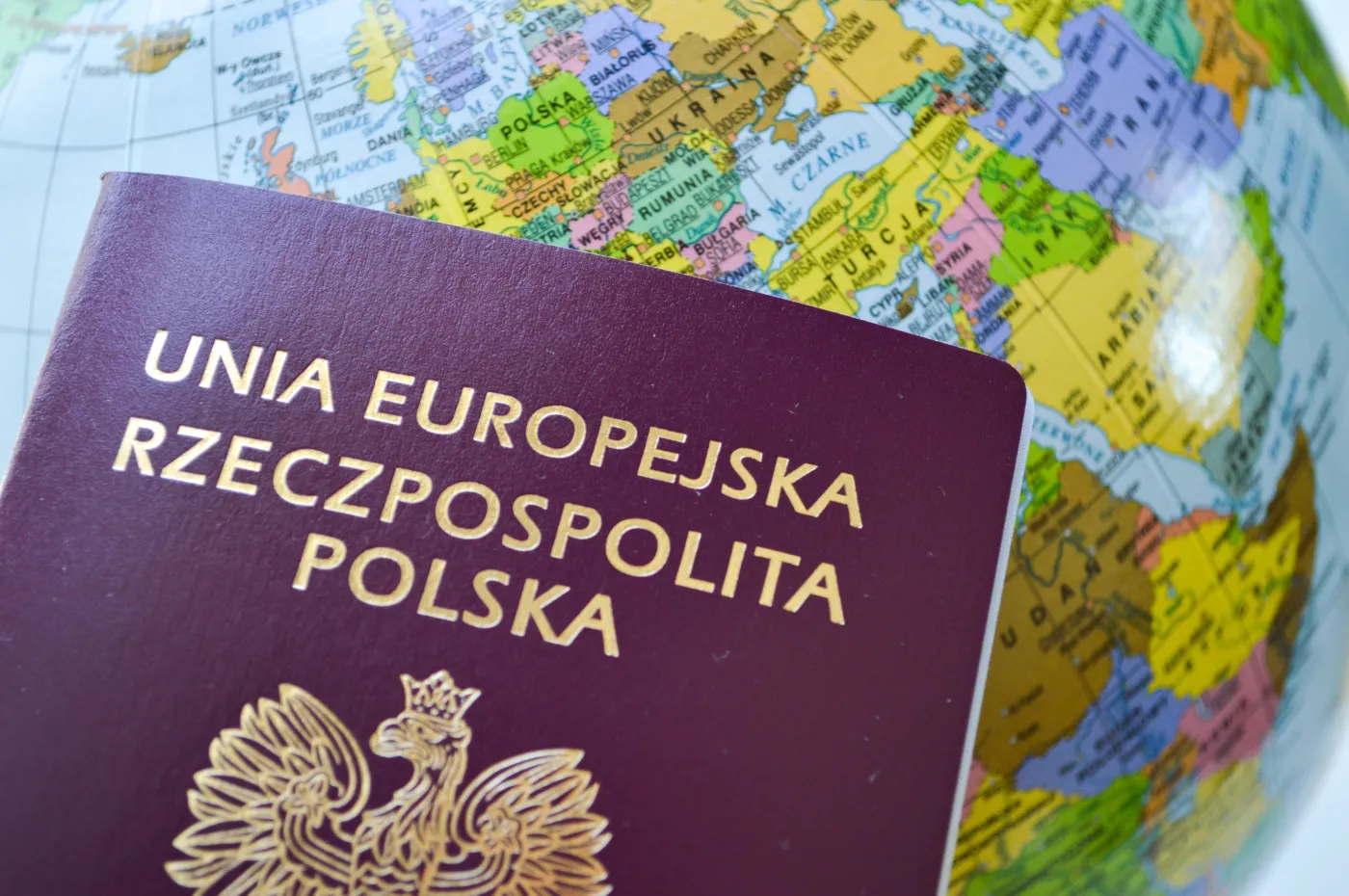 Nowe funkcje w mObywatelu. Unieważnisz dowód dziecka i sprawdzisz status paszportu bez wizyty w urzędzie