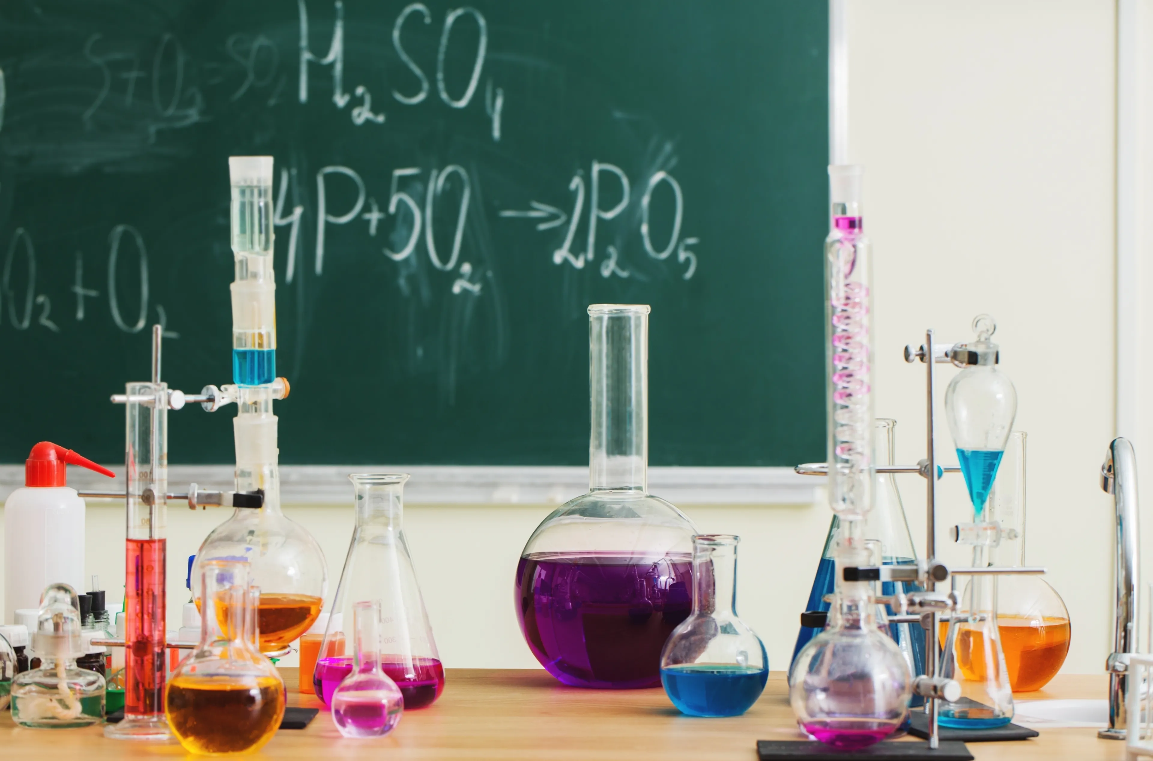 Quiz. Ekspresowa powtórka z chemii. jeżeli nic nie pamiętasz, nie licz choćby na 5/10