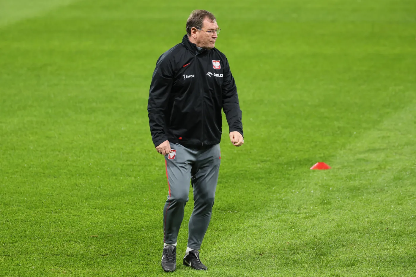 Jan Urban ujawnił, kto zagra ze Szwecją. "Nie możemy nie wystawić piłkarza o takim potencjale"