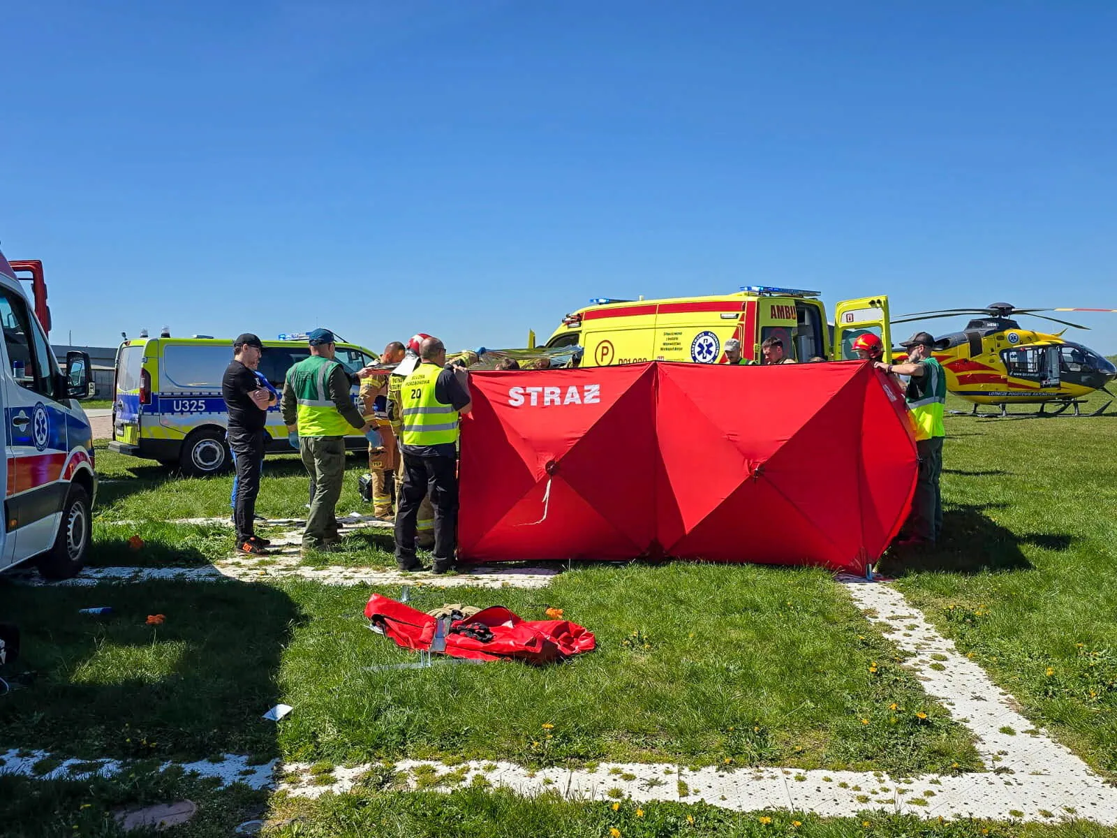 Tragiczny wypadek podczas skoków spadochronowych. Nie żyje 39-latek