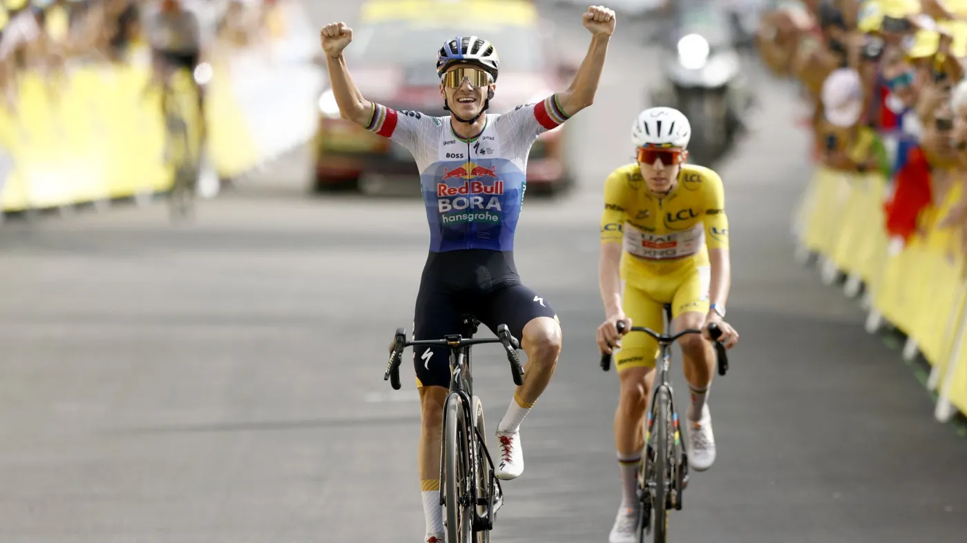 Remco Evenepoel triumfuje w górach. Dramat Jonasa Vingegaarda na 15. etapie Tour de France