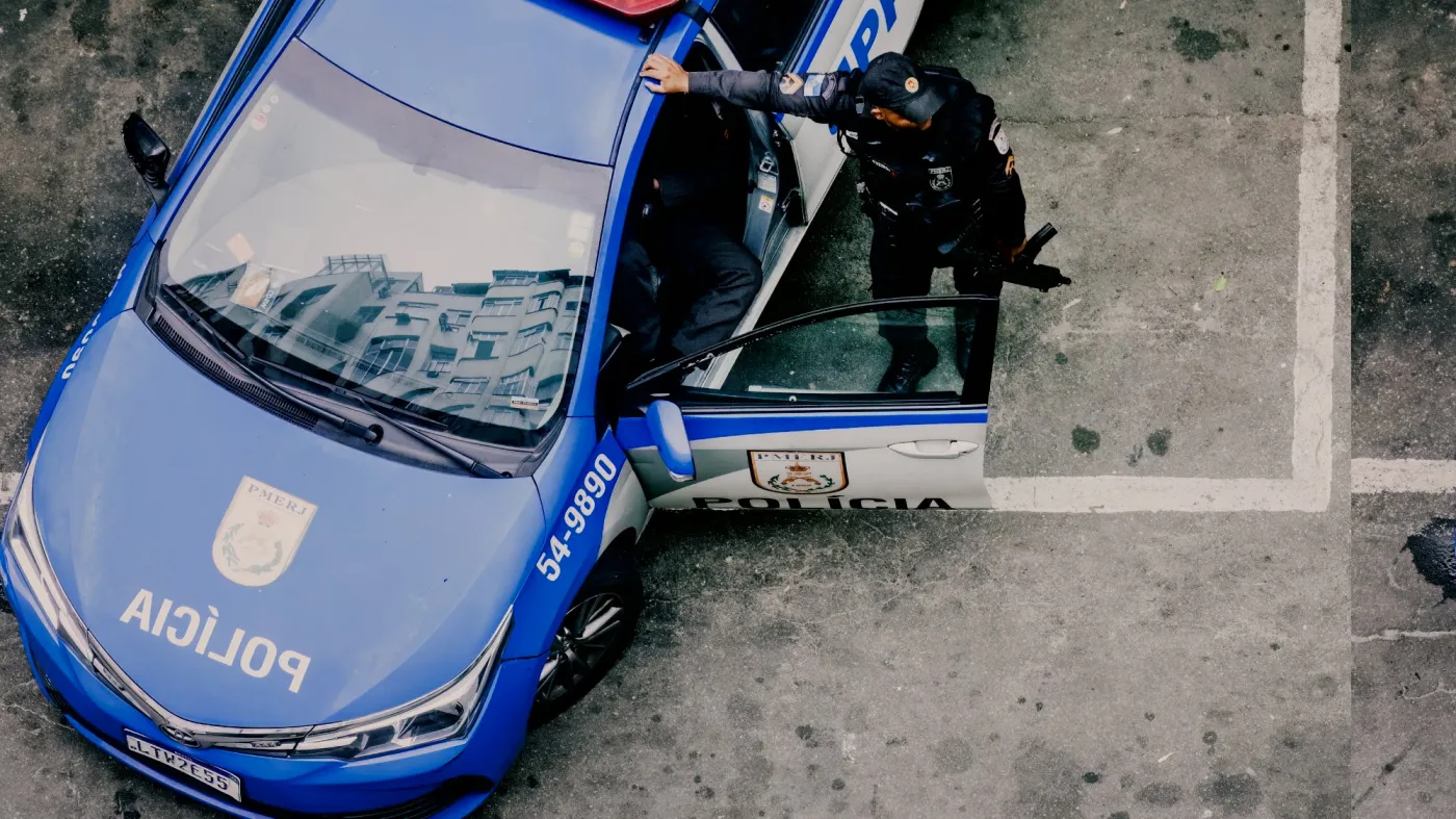 Wielka operacja policji przeciwko piłkarzom. Są podejrzani o handel narkotykami i bronią