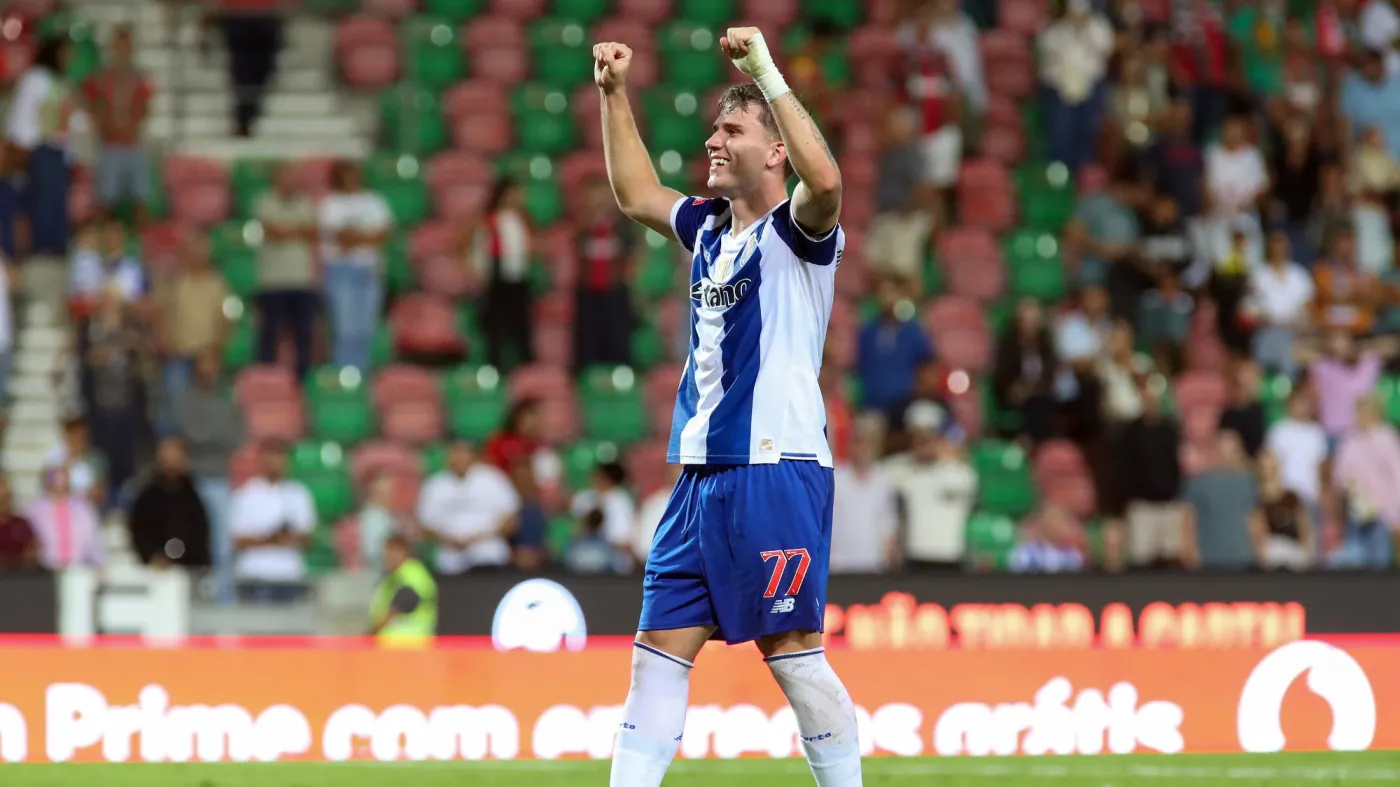 Oskar Pietuszewski bohaterem FC Porto! Fantastyczny gol Polaka zapewnił „Smokom” zwycięstwo