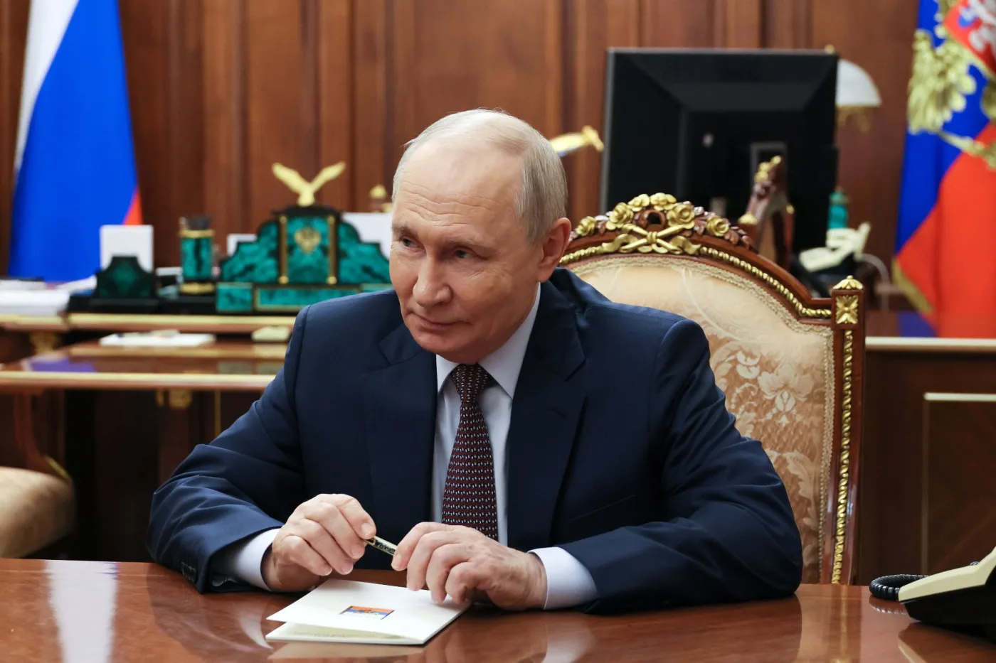 Znieśli sankcje na Rosję i się zaczęło. Mistrz świata złożył Putinowi życzenia urodzinowe