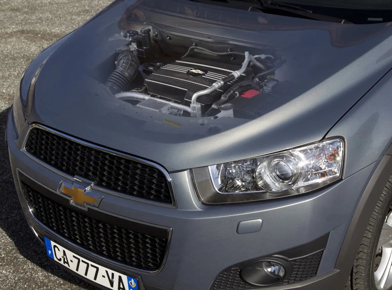 1821542-chevrolet-captiva-2011-engines-details-04-medium.jpg