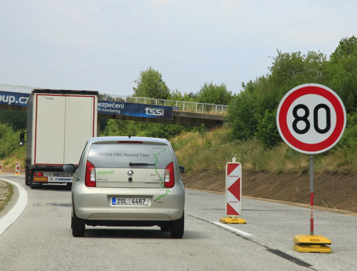 5359727-130802-citigo-cng-tour-plattner-on-cz-highway-003.jpg