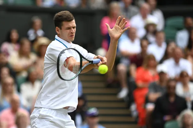 Finał Wimbledonu nie dla Hurkacza. Berrettini lepszy od Polaka