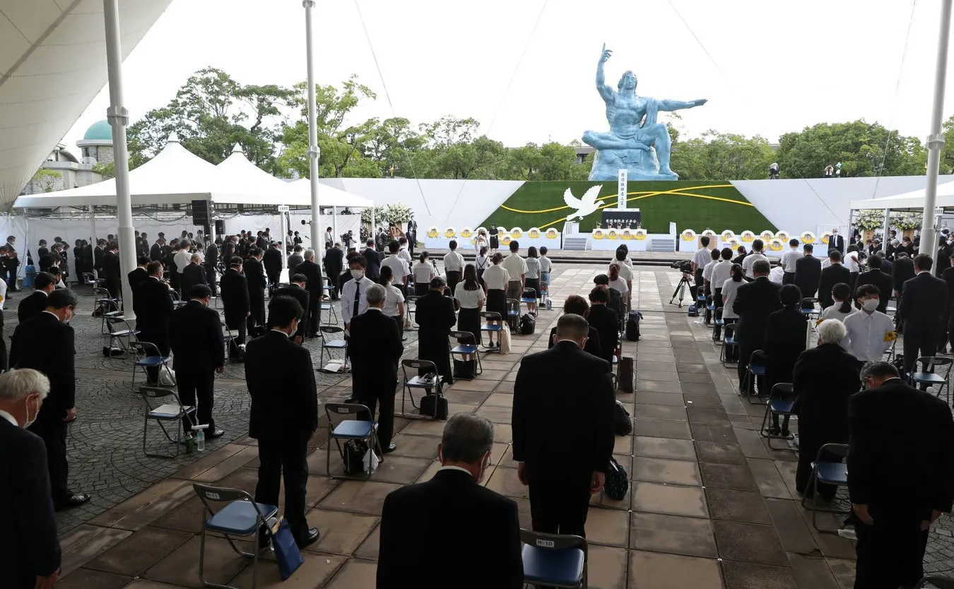 76. rocznica zrzucenia bomby atomowej na Nagasaki. Japończycy oddali hołd ofiarom ataku USA