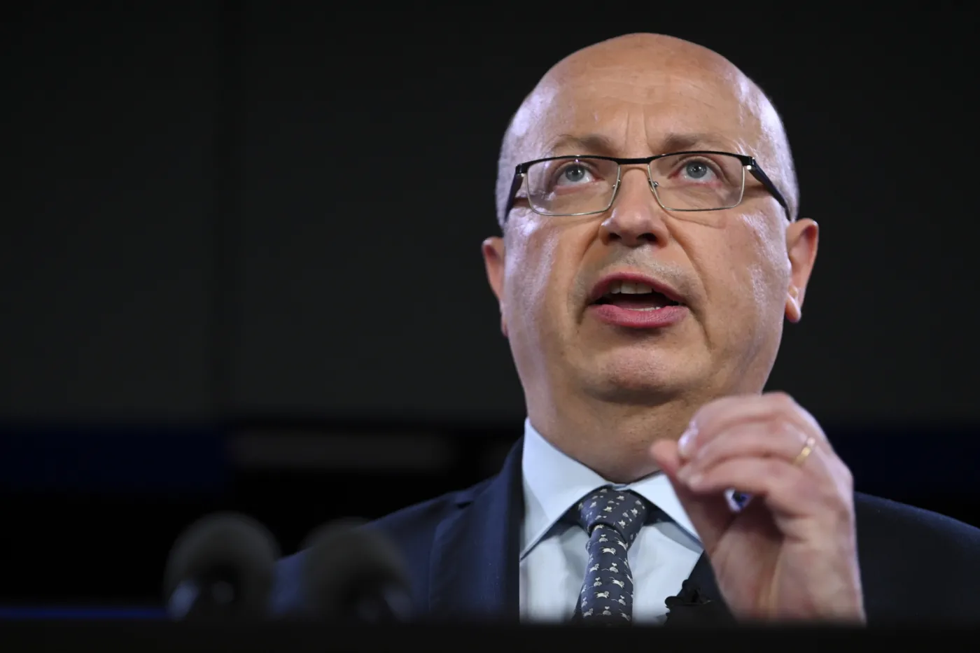 "Cios w plecy". Francuski ambasador o zerwanym przez Australię kontrakcie na okręty