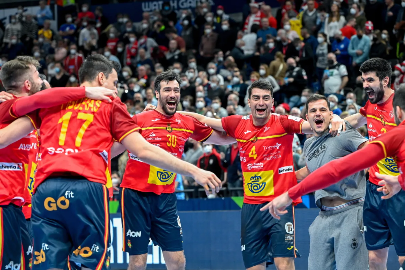 Hiszpańscy szczypiorniści pierwszymi finalistami mistrzostw Europy