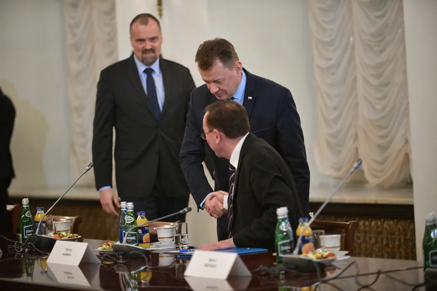 Kumoch: Polska nie może wprowadzić embarga na ropę i gaz z Rosji, bo...