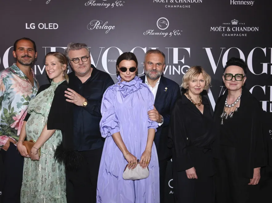 "Stare ciążówki ukrywają, młode odwrotnie". Stylizacje ciężarnych Kasi Sokołowskiej i Lary Gessler wzbudziły emocje internautów. FOTO