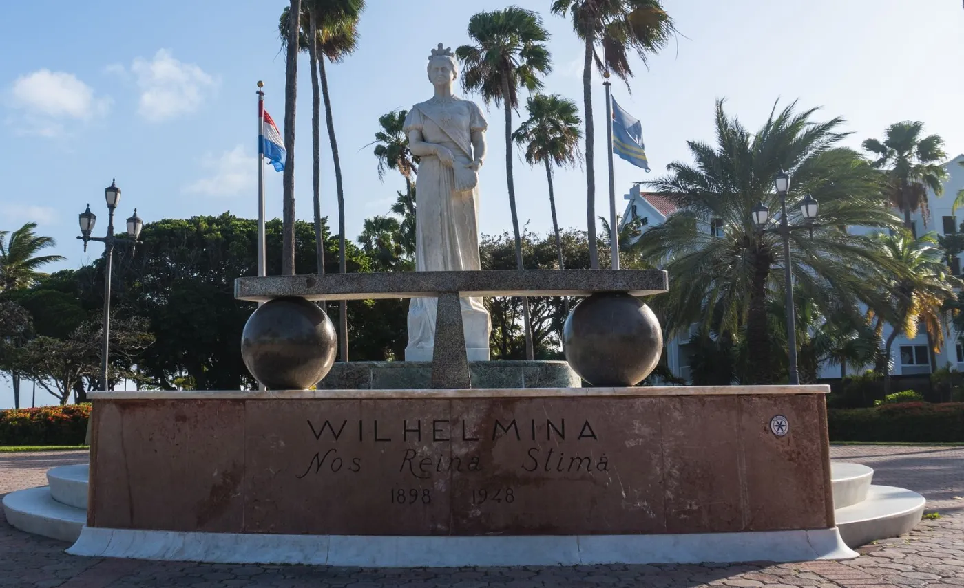 Państwo i rodzina królewska zarabiały na domach publicznych w Holenderskich Indiach Wschodnich