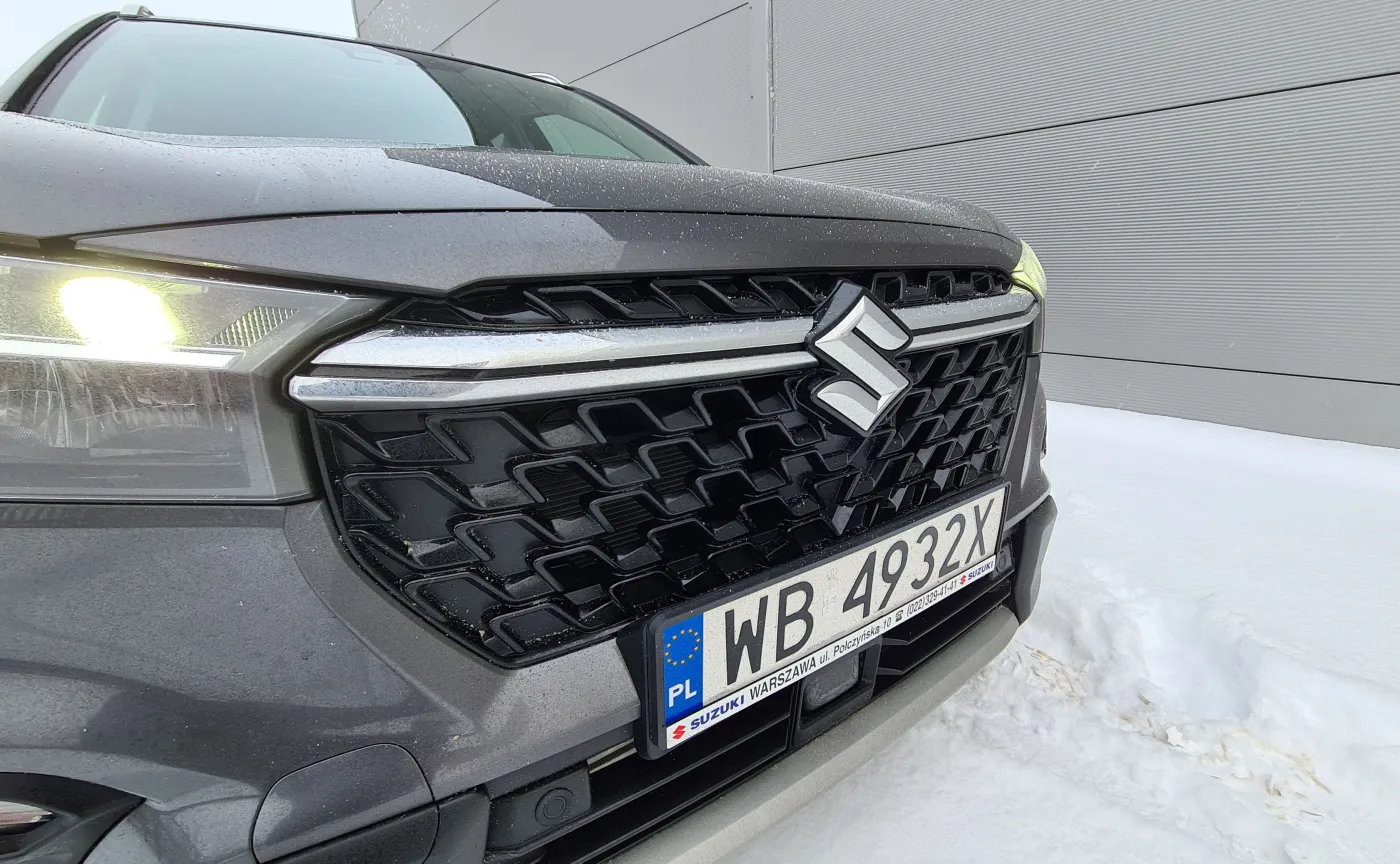 Suzuki S-Cross w NOWEJ odsłonie. Ta hybryda 1.4 oszczędza nawet zimą