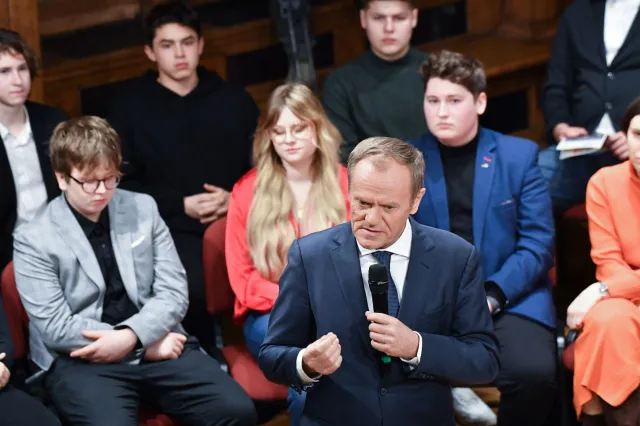 Wypowiedź Tuska w TVP. "Dziś Goebbels biłby im brawo. Składam skargę do KRRiT"