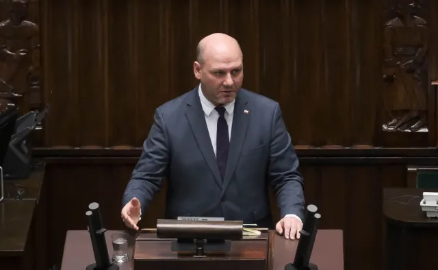 Szynkowski vel Sęk do senatorów opozycji: Zbyt poważna rzecz, by pozwolić sobie na grę polityczną