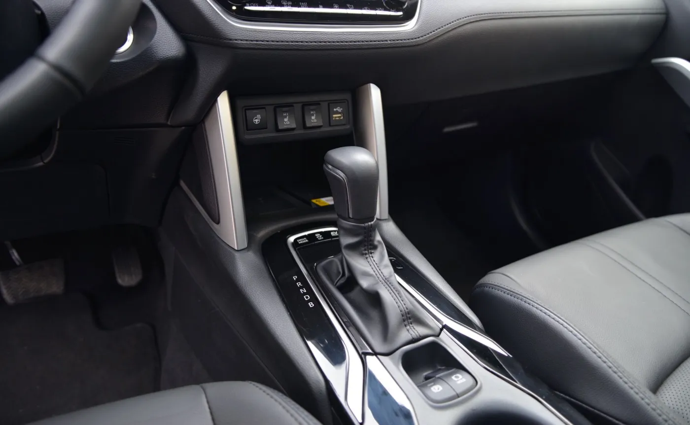 toyota-corolla-cross-20-hybrid-dynamic-force-awdi-37730421.jpg
