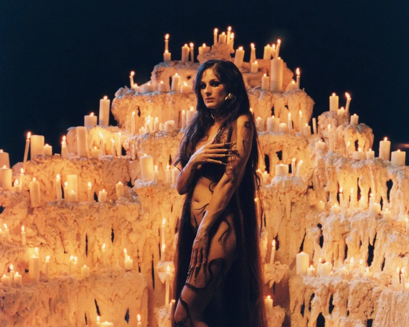 Pola Rise i "Hikikomori". Album już dostępny w serwisach streamingowych