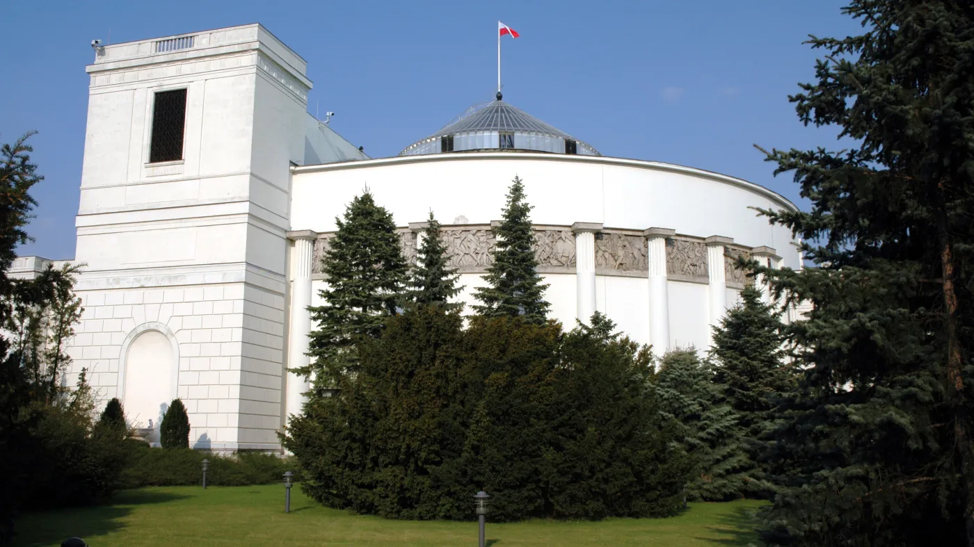 Notowania Zjednoczonej Prawicy rosną. NAJNOWSZY SONDAŻ