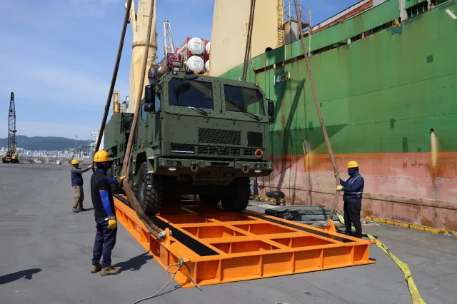 Oto nowy Jelcz uzbrojony po zęby! Już wymachuje potężną bronią