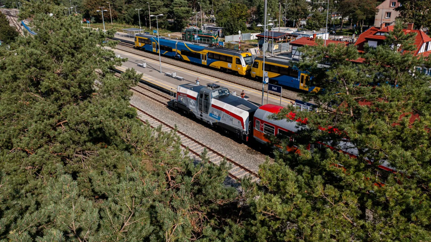 orlen-kupil-pierwsza-w-polsce-lokomotywe-wodorowa-37922394.jpg