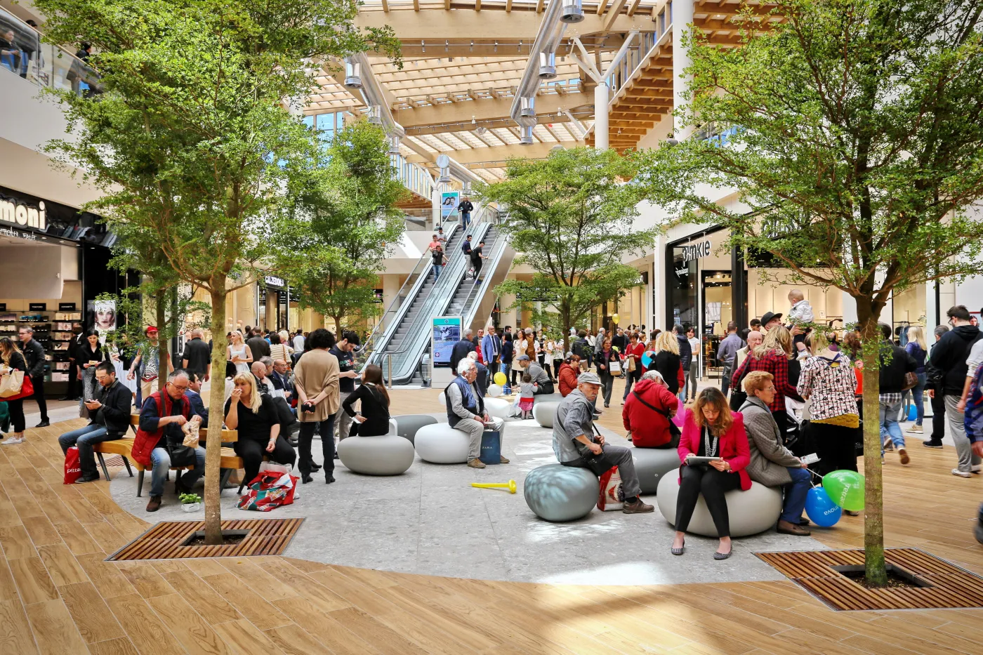 Sklepy w niedzielę znów będą otwarte? Opozycja za likwidacją zakazu handlu