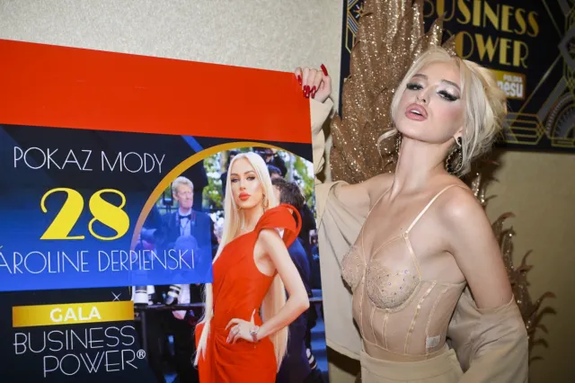 Caroline Derpienski chce rozbić małżeństwo? Celebrytka tłumaczy się z próby "kradzieży" cudzego męża