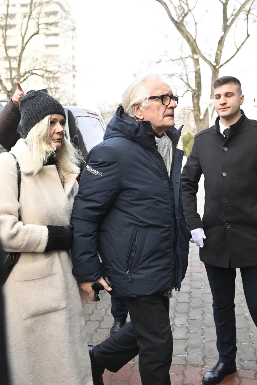 andrzej-seweryn-na-pogrzebie-janusza-majewskiego-38061750.jpg