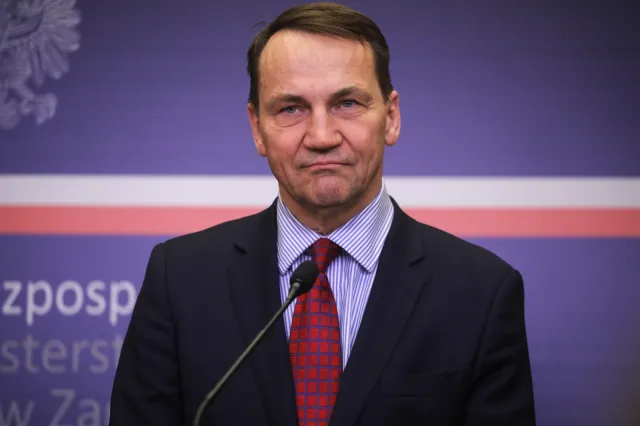 Sikorski nieoczekiwanie wsparł Dudę: To zamyka sprawę
