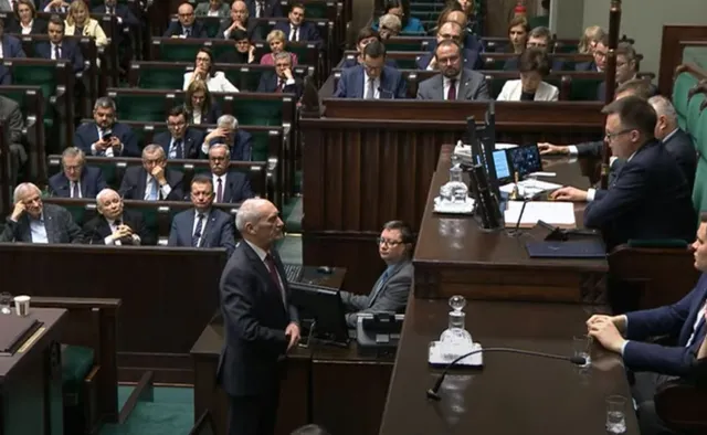 Obrady Sejmu 12 grudnia. Donald Tusk wygłosił exposé