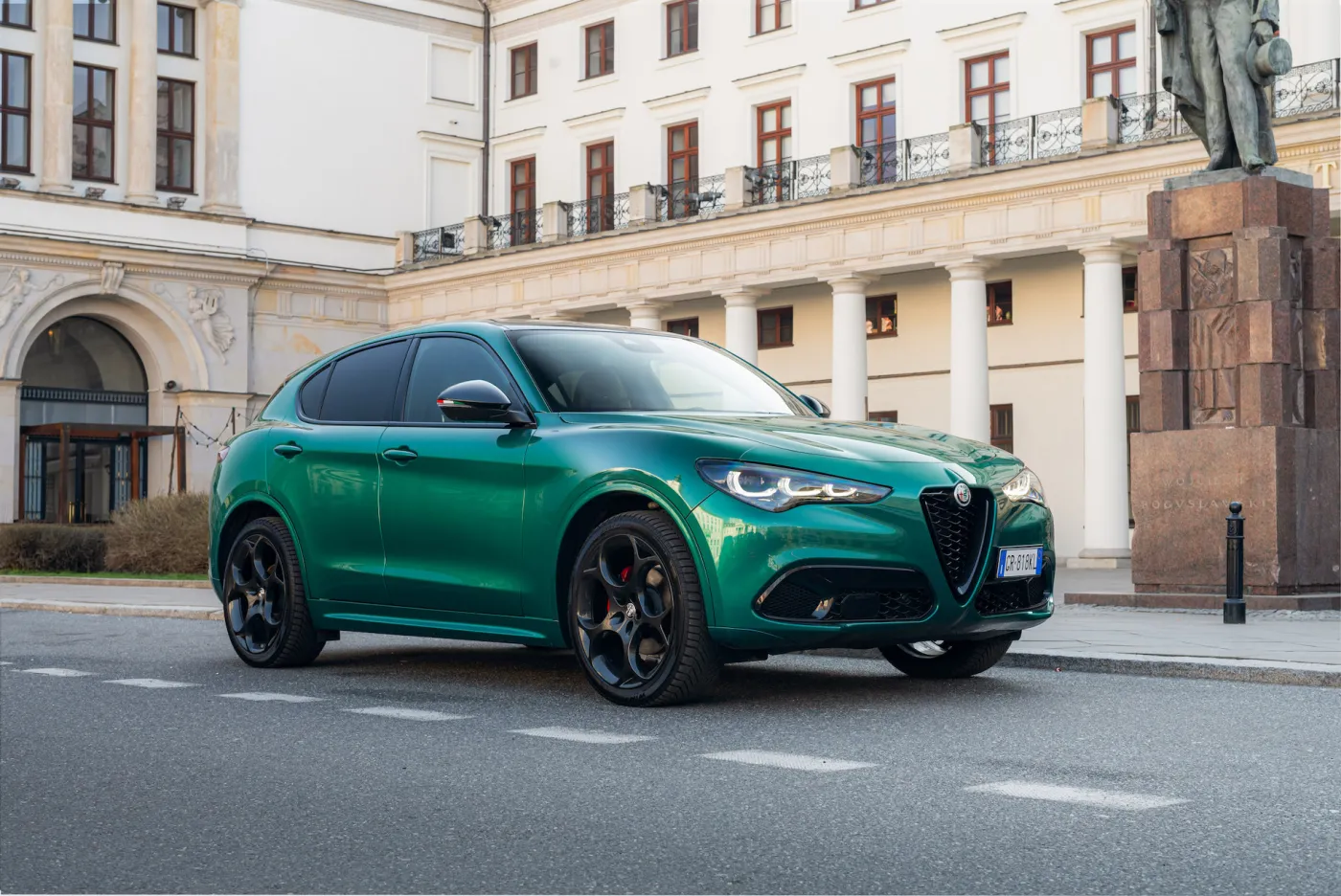 alfa-romeo-tributo-italiano-nowa-edycja-specjalna-38123474.jpg