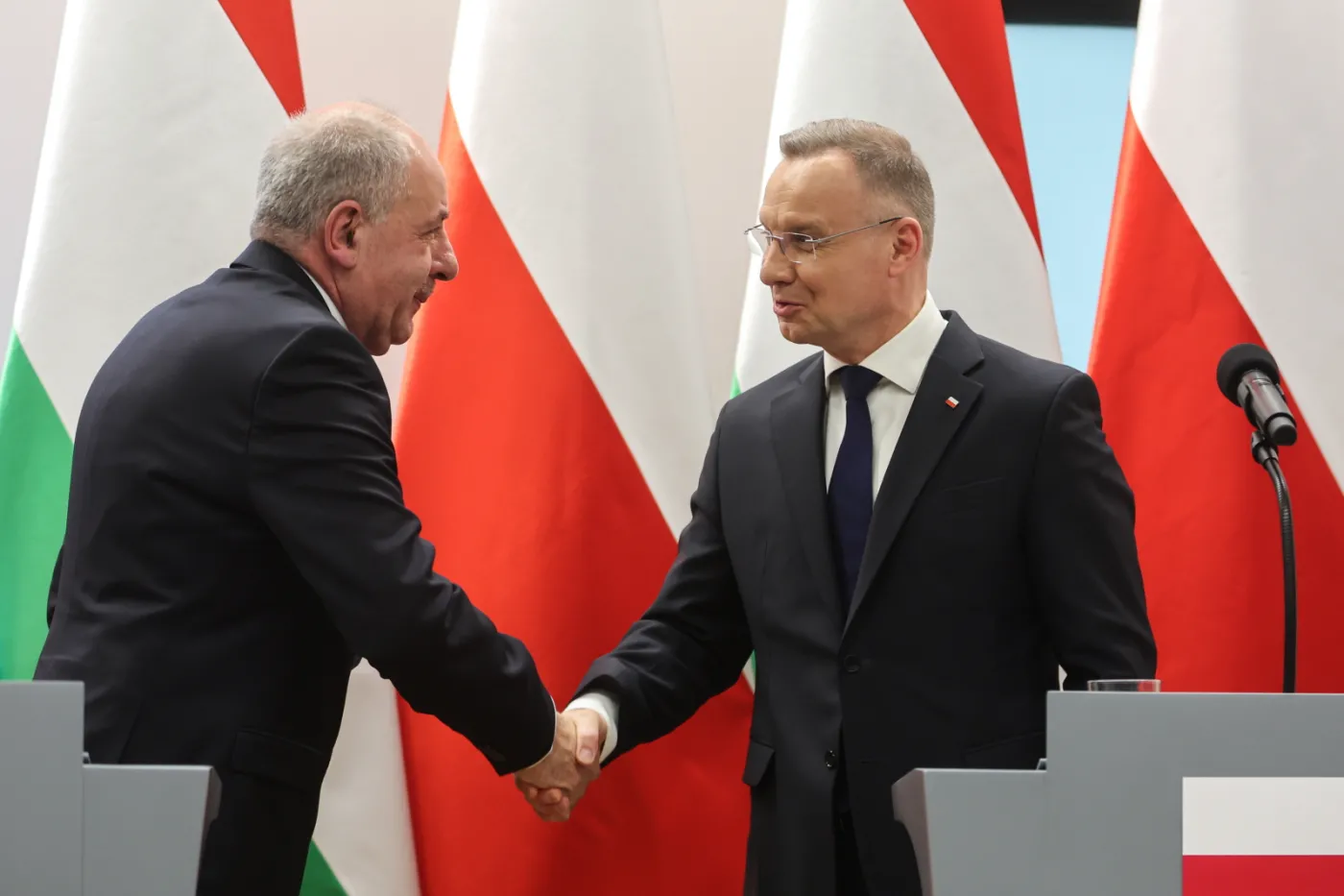 "Jesteśmy w awangardzie". Prezydenci Polski i Węgier o wydatkach na obronność