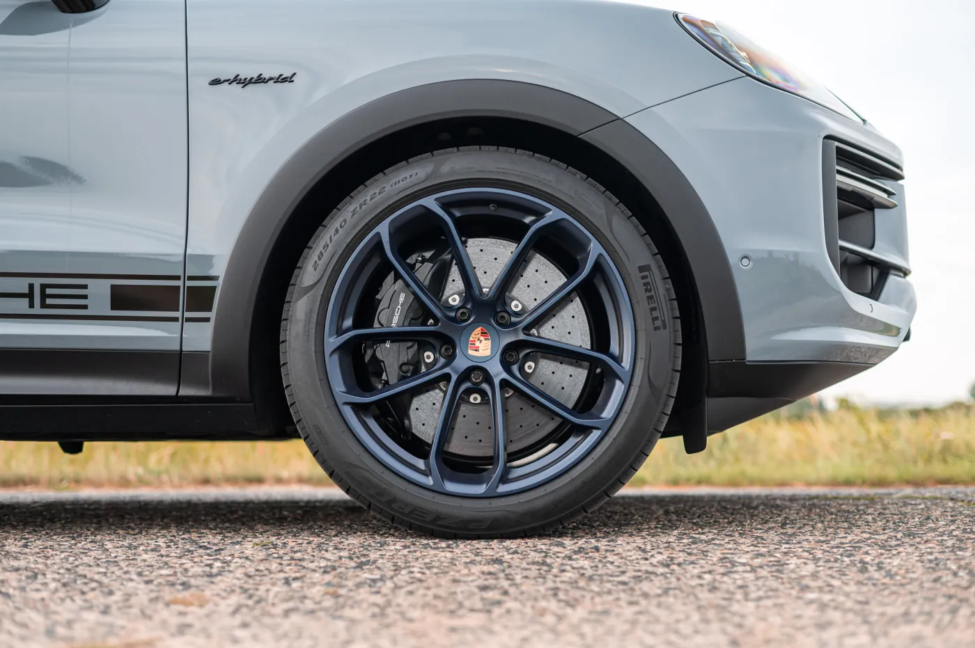 porsche-cayenne-turbo-ehybrid-coupe-z-pakietem-gt-38263093.jpg