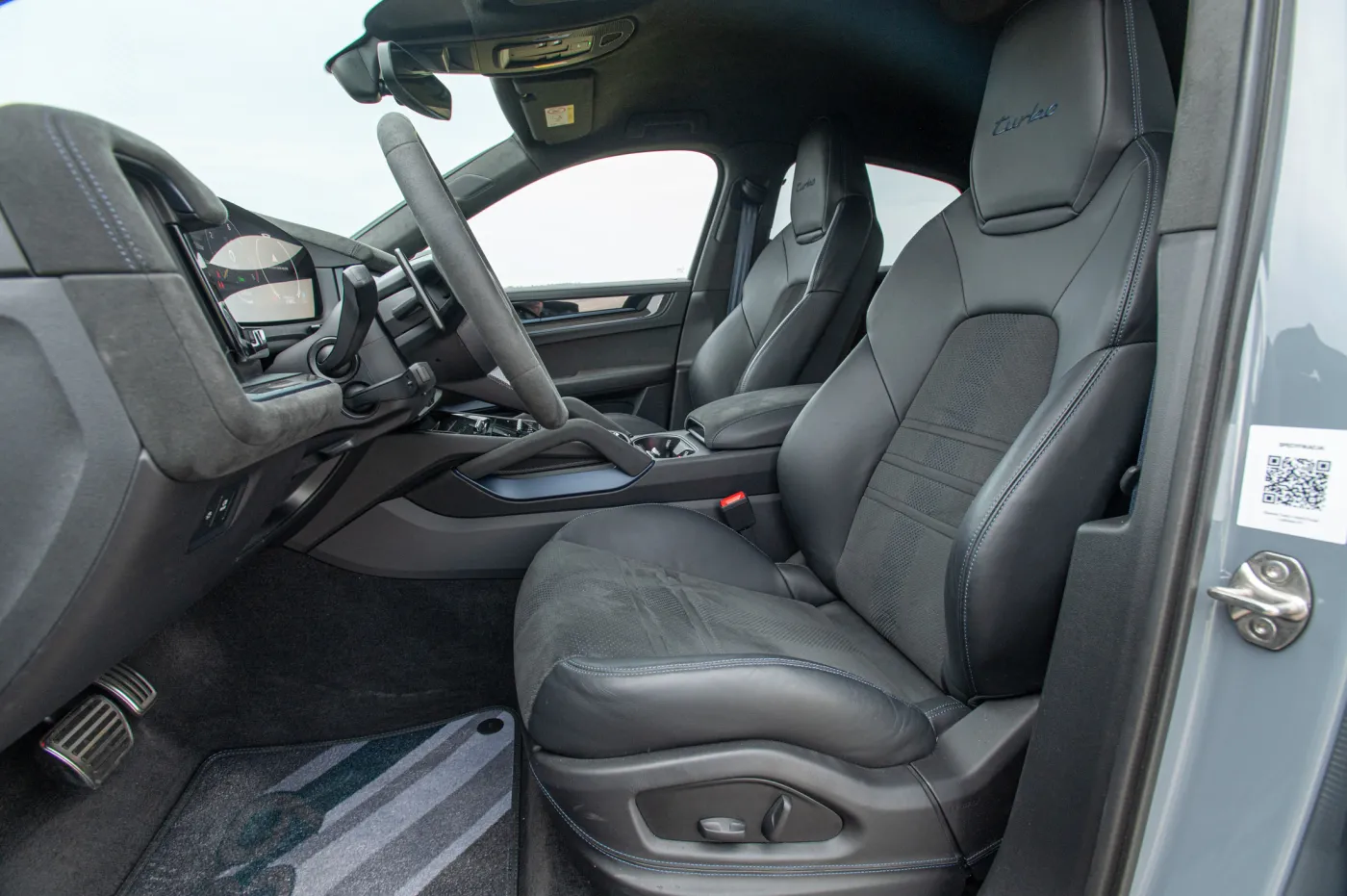 porsche-cayenne-turbo-ehybrid-coupe-z-pakietem-gt-38263118.jpg